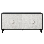 Meuble de rangement avec porte à motif symétrique sculpté