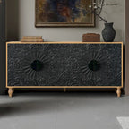Meuble de rangement avec porte à motif symétrique sculpté